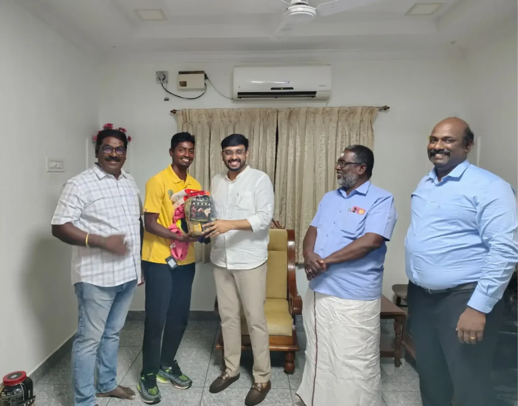 TNVBA மாணவர்களுக்கு Dr. அருண் தம்புராஜ் IAS அவர்களால் PROTEIN POWDER வழங்கப்பட்டது